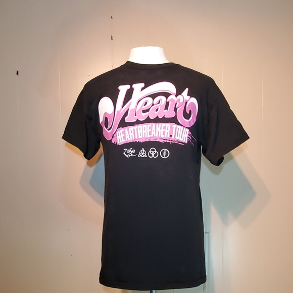 Rock Band Heart 23 Touring Tshirt 